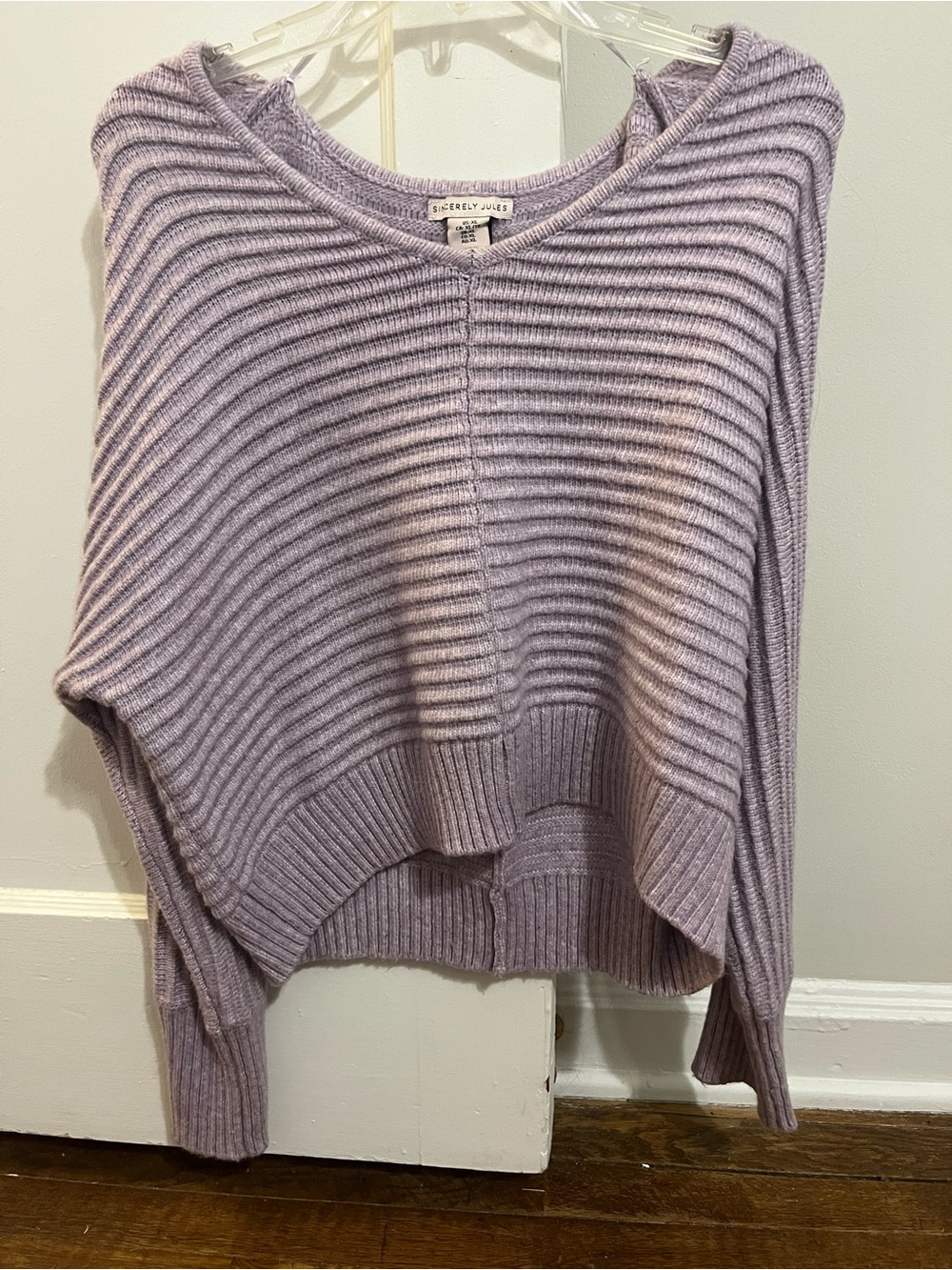 Sincerely Jules Ribbed Lavender Cropped V-Neck Sweater. Never worn!